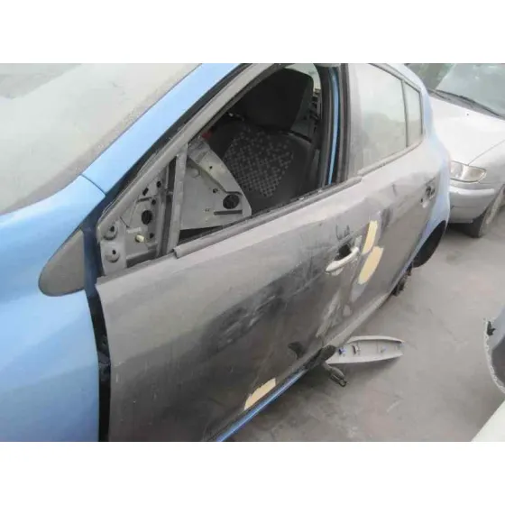 RENAULT MEGANE III BERLINA 5 P '2013 BOSE EDITION AZUL