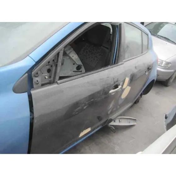 RENAULT MEGANE III BERLINA 5 P '2013 BOSE EDITION AZUL