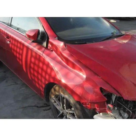 TOYOTA AURIS '2014 BUSINESS ROJO