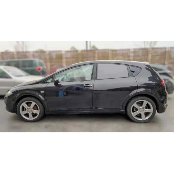 SEAT LEON (1P1) '2005 REFERENCE NEGRO