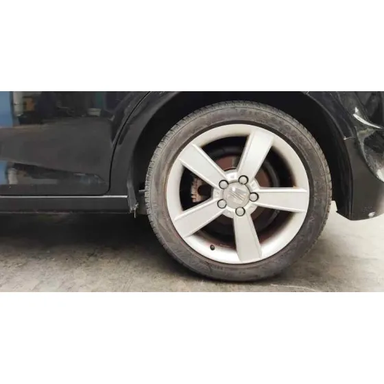 SEAT LEON (1P1) '2005 REFERENCE NEGRO