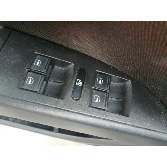 SEAT LEON (1P1) '2005 REFERENCE NEGRO