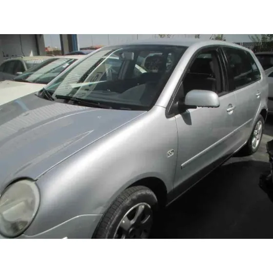 VOLKSWAGEN POLO (9N1) '2004 HIGHLINE GRIS