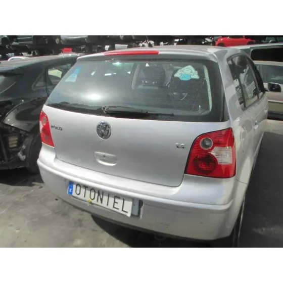 VOLKSWAGEN POLO (9N1) '2004 HIGHLINE GRIS