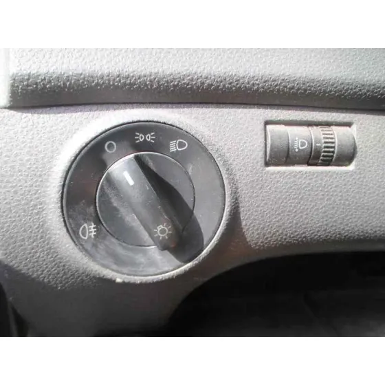 VOLKSWAGEN POLO (9N1) '2004 HIGHLINE GRIS