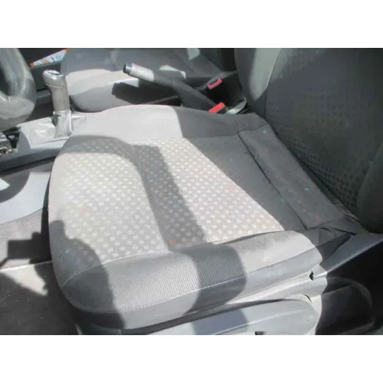 VOLKSWAGEN POLO (9N1) '2004 HIGHLINE GRIS