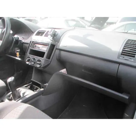 VOLKSWAGEN POLO (9N1) '2004 HIGHLINE GRIS