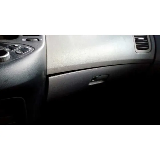 NISSAN PRIMERA BERLINA (P12) '2002 1.6 CAT VERDE