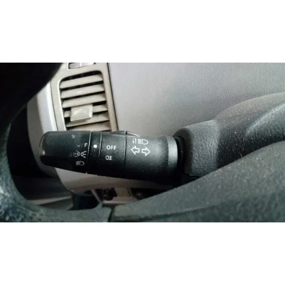 NISSAN PRIMERA BERLINA (P12) '2002 1.6 CAT VERDE