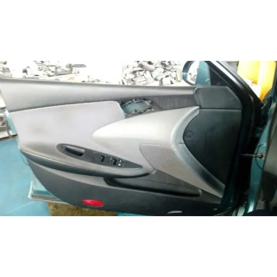 NISSAN PRIMERA BERLINA (P12) '2002 1.6 CAT VERDE