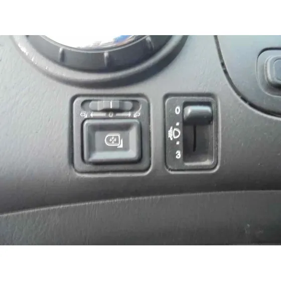 MG ROVER SERIE 45 (RT) '2004 CLASSIC (5-PTAS.) AZUL