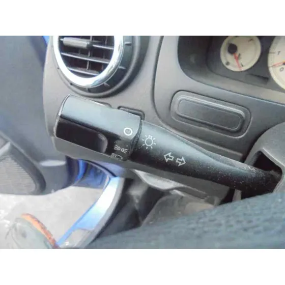 MG ROVER SERIE 45 (RT) '2004 CLASSIC (5-PTAS.) AZUL