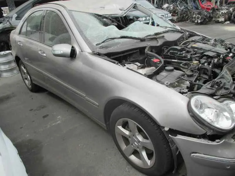 MERCEDES CLASE C (W203) BERLINA 2005 200 COMPRESSOR (203.042) MARRON CLARO
