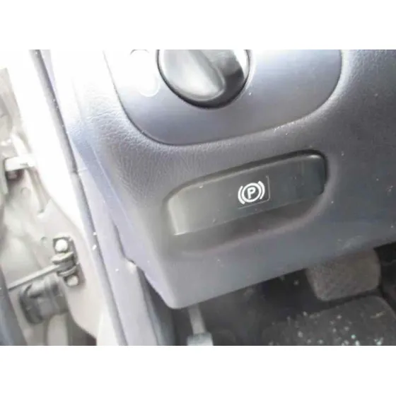 MERCEDES CLASE C (W203) BERLINA 2005 200 COMPRESSOR (203.042) MARRON CLARO