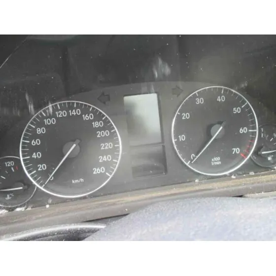 MERCEDES CLASE C (W203) BERLINA 2005 200 COMPRESSOR (203.042) MARRON CLARO