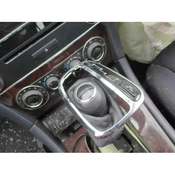 MERCEDES CLASE C (W203) BERLINA 2005 200 COMPRESSOR (203.042) MARRON CLARO