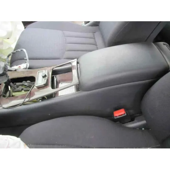 MERCEDES CLASE C (W203) BERLINA 2005 200 COMPRESSOR (203.042) MARRON CLARO