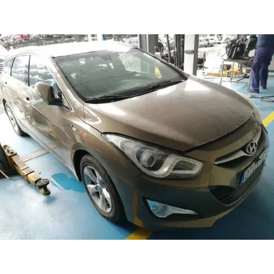 HYUNDAI I40 CW '2012 GL COMFORT MARRON