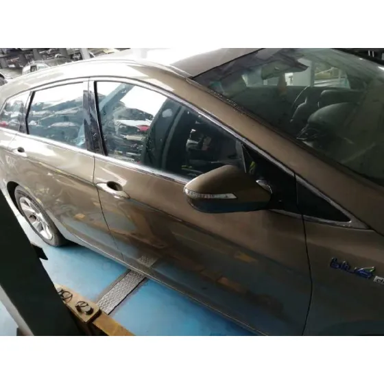 HYUNDAI I40 CW '2012 GL COMFORT MARRON