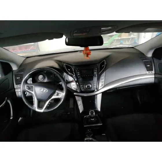 HYUNDAI I40 CW '2012 GL COMFORT MARRON
