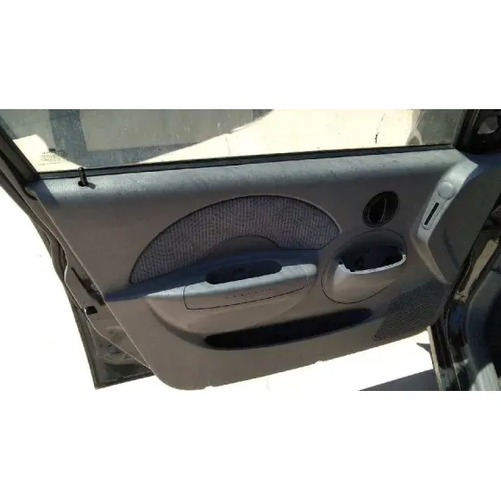DAEWOO KALOS '2004 1.2 SE NEGRO