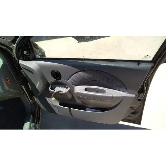 DAEWOO KALOS '2004 1.2 SE NEGRO
