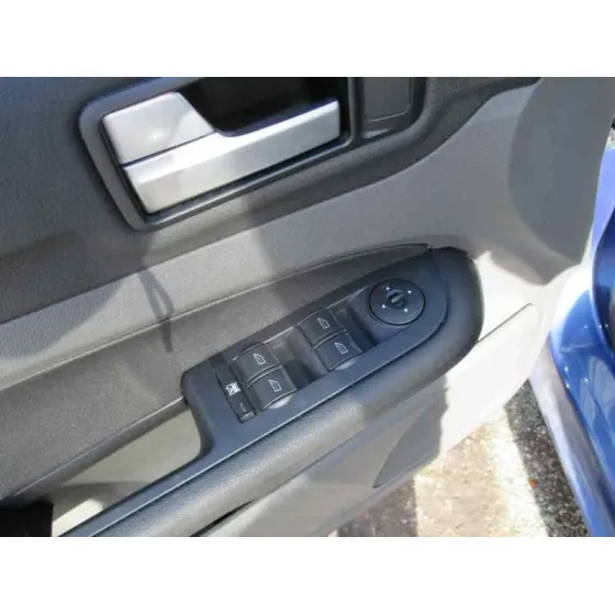 FORD FOCUS BERLINA (CAP) '2007 AMBIENTE (D) AZUL