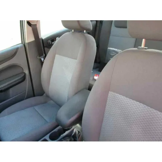 FORD FOCUS BERLINA (CAP) '2007 AMBIENTE (D) AZUL