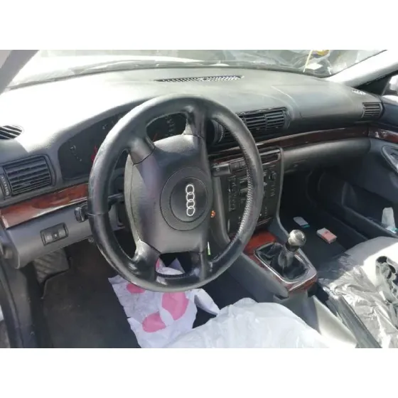 AUDI A4 BERLINA (B5) '2000 1.9 TDI GRIS