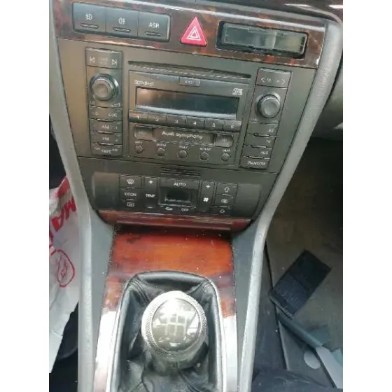 AUDI A4 BERLINA (B5) '2000 1.9 TDI GRIS