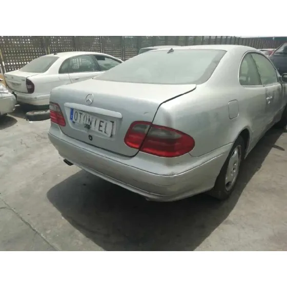 MERCEDES CLASE CLK (W208) COUPE '2000 230 COMPRESSOR (EVO) (208.348) GRIS