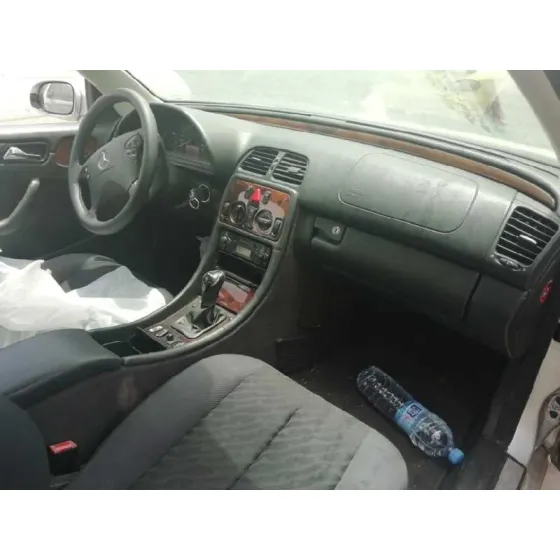 MERCEDES CLASE CLK (W208) COUPE '2000 230 COMPRESSOR (EVO) (208.348) GRIS