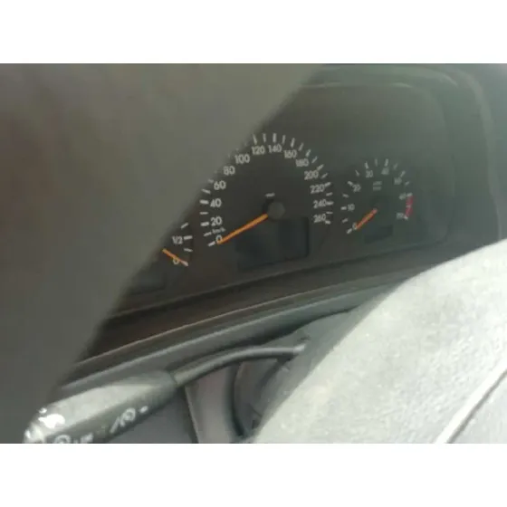 MERCEDES CLASE CLK (W208) COUPE '2000 230 COMPRESSOR (EVO) (208.348) GRIS
