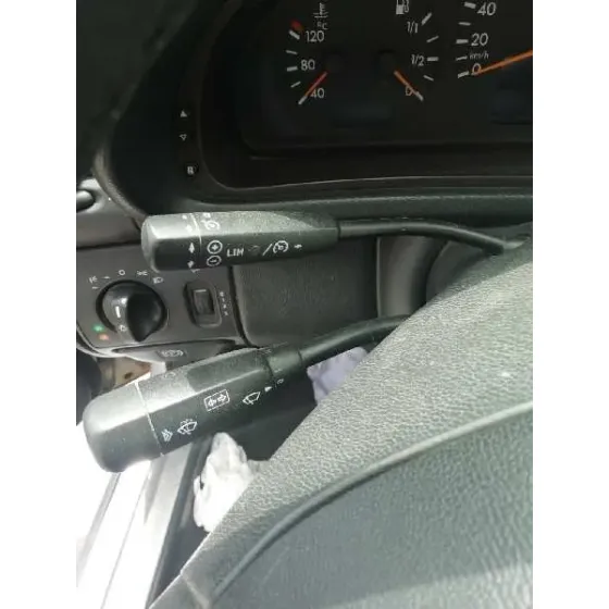 MERCEDES CLASE CLK (W208) COUPE '2000 230 COMPRESSOR (EVO) (208.348) GRIS