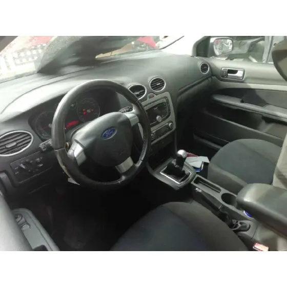 FORD FOCUS BERLINA (CAP) '2007 AMBIENTE (D) ROJO