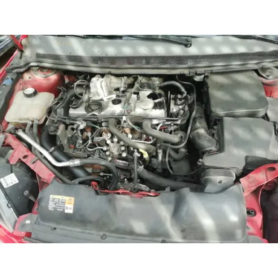 FORD FOCUS BERLINA (CAP) '2007 AMBIENTE (D) ROJO
