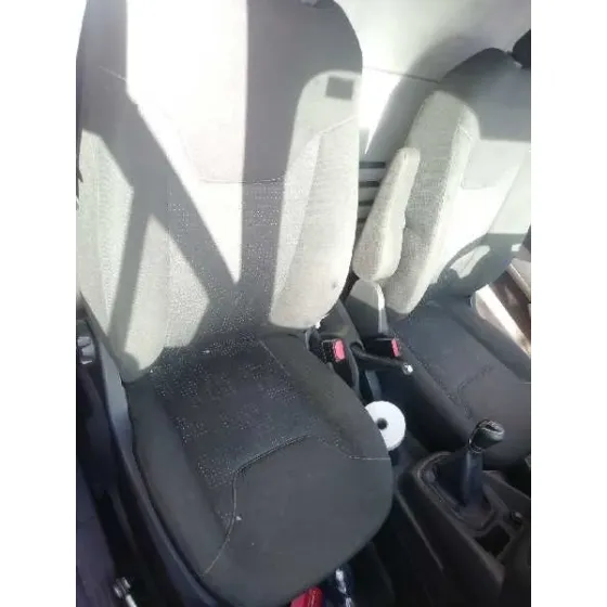 FORD TRANSIT COURIER '2016 COMBI TREND ROJO