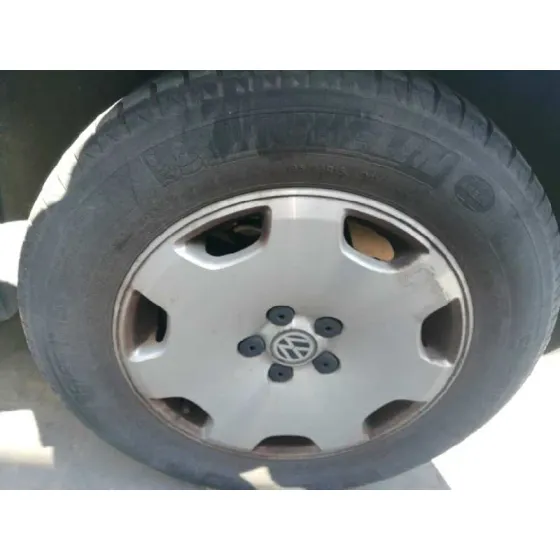 VOLKSWAGEN BORA BERLINA (1J2) '2003 1.9 TDI GRIS
