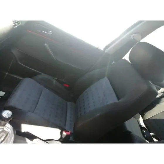 VOLKSWAGEN BORA BERLINA (1J2) '2003 1.9 TDI GRIS