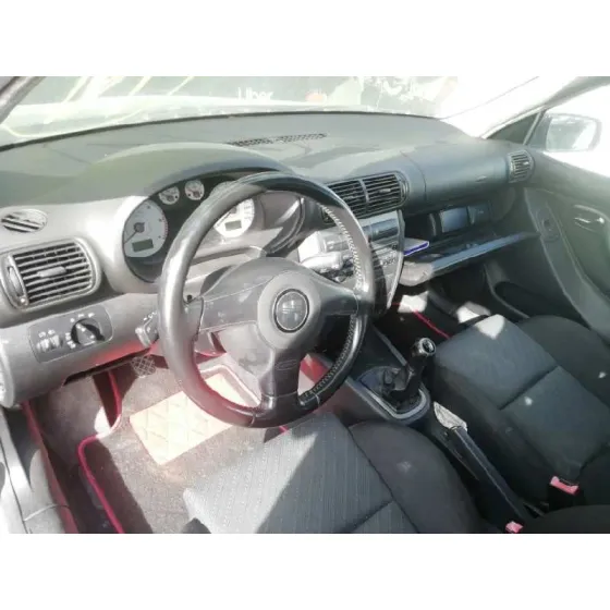 SEAT LEON (1M1) '2002 FR SPECIAL EDITION NEGRO