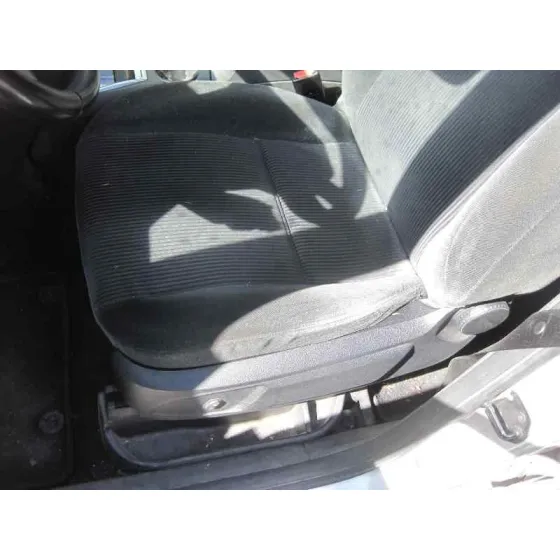 FORD FOCUS C-MAX (CAP) '2005 GHIA (D) PLATA