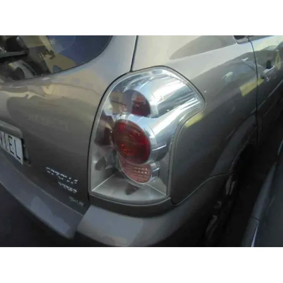 TOYOTA COROLLA VERSO (R1) '2006 2,2 D-4D SPORT MARRON CLARO