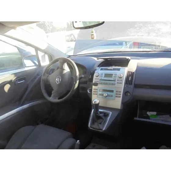 TOYOTA COROLLA VERSO (R1) '2006 2,2 D-4D SPORT MARRON CLARO