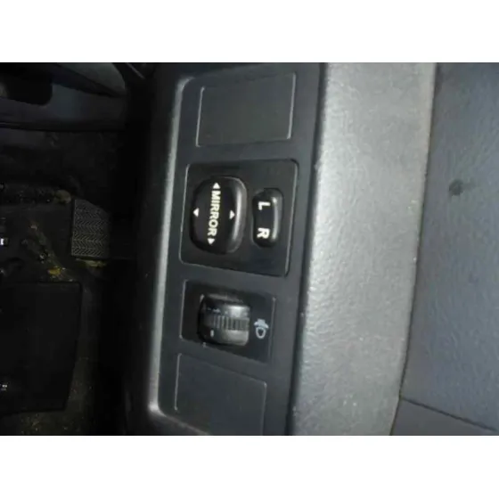 TOYOTA COROLLA VERSO (R1) '2006 2,2 D-4D SPORT MARRON CLARO