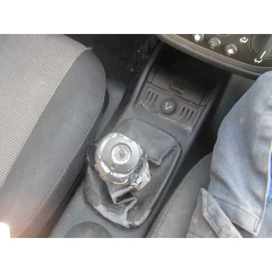 OPEL CORSA C '2006 CORSAVAN GRIS CLARO