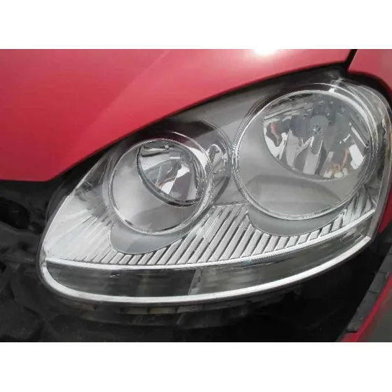 VOLKSWAGEN GOLF V BERLINA (1K1) '2006 CONCEPTLINE (E) ROJO