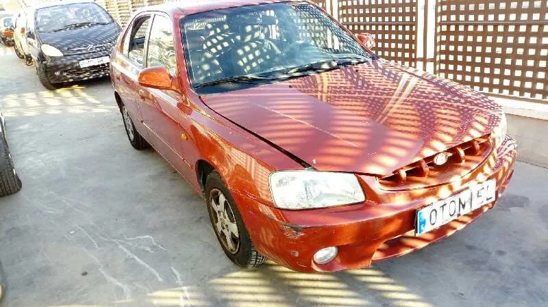 HYUNDAI ACCENT (LC) '2000 GL 4P ROJO
