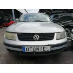 VOLKSWAGEN PASSAT BERLINA (3B2) '1999 COMFORTLINE PLATA
