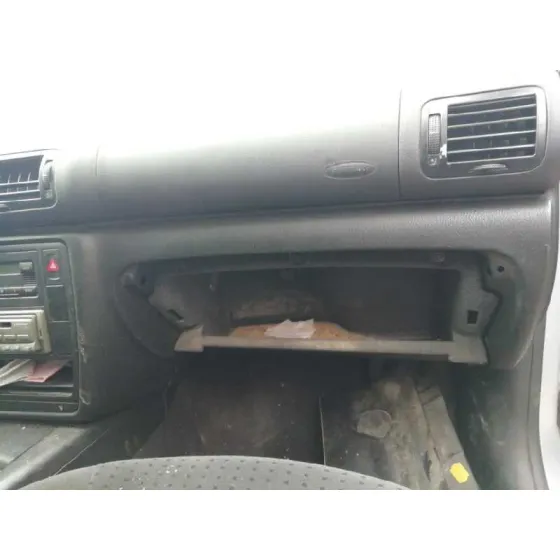 VOLKSWAGEN PASSAT BERLINA (3B2) '1999 COMFORTLINE PLATA