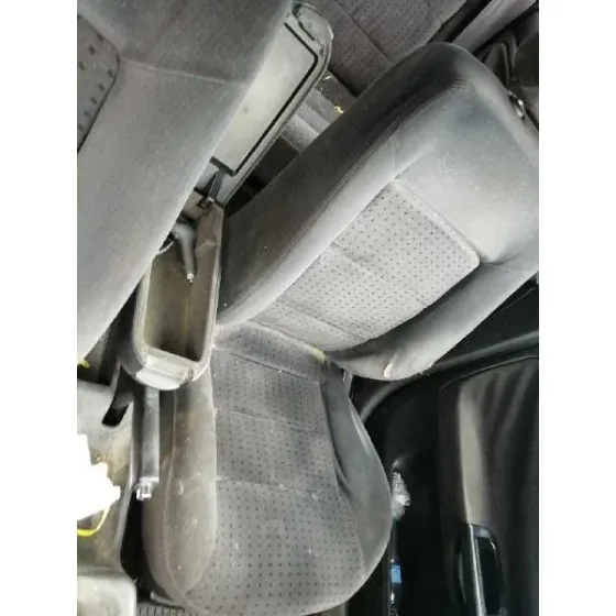 VOLKSWAGEN PASSAT BERLINA (3B2) '1999 COMFORTLINE PLATA